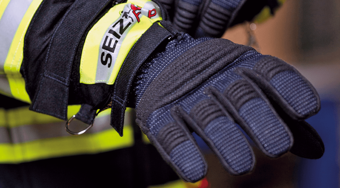 SEIZ® Fire-Fighter Premium is the world’s best-selling firefighters glove.