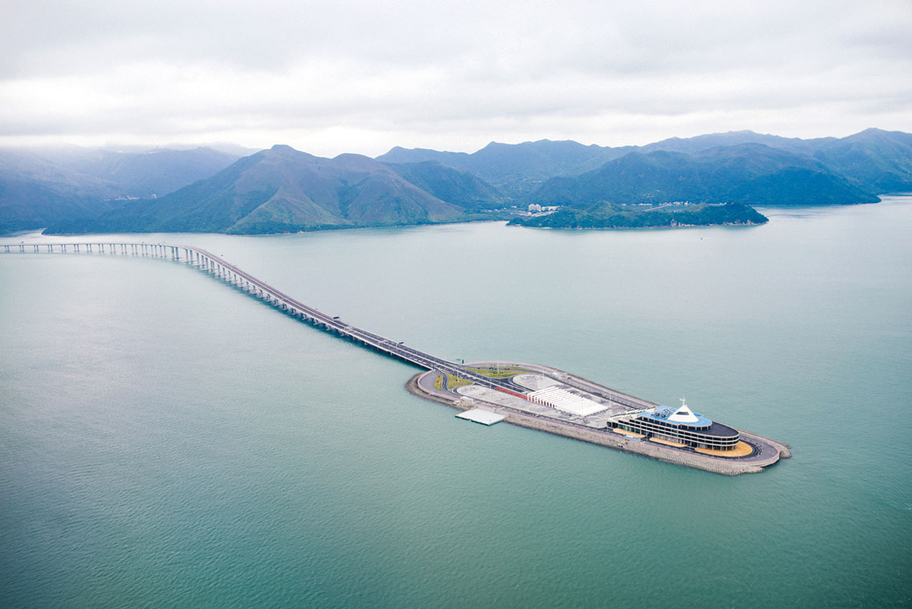A network of 31 ExGo gas extinguishant panels protect the Hong Kong–Zhuhai–Macau Bridge.