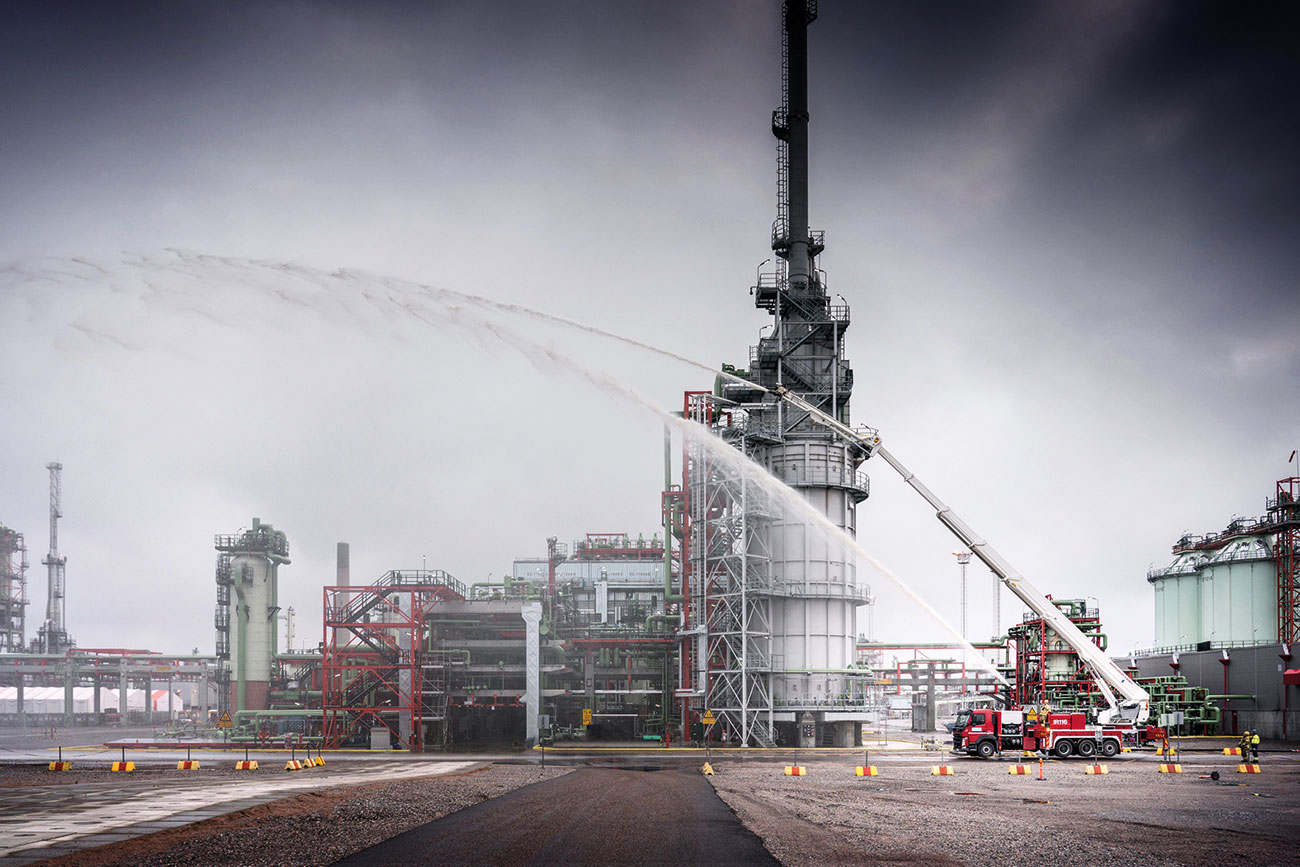 WFT-range aerials can be equipped with water, foam and dry powder lines for versatile fire protection.