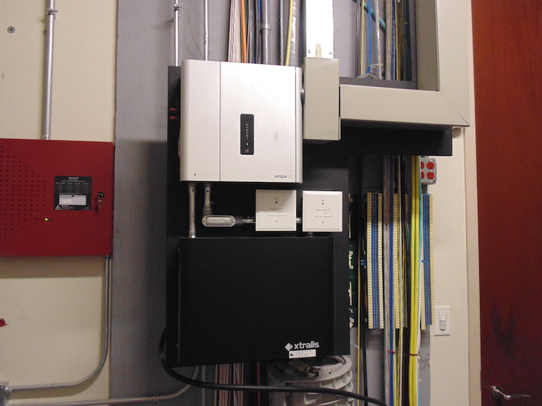 Xtralis VESDA-E VEA installation.