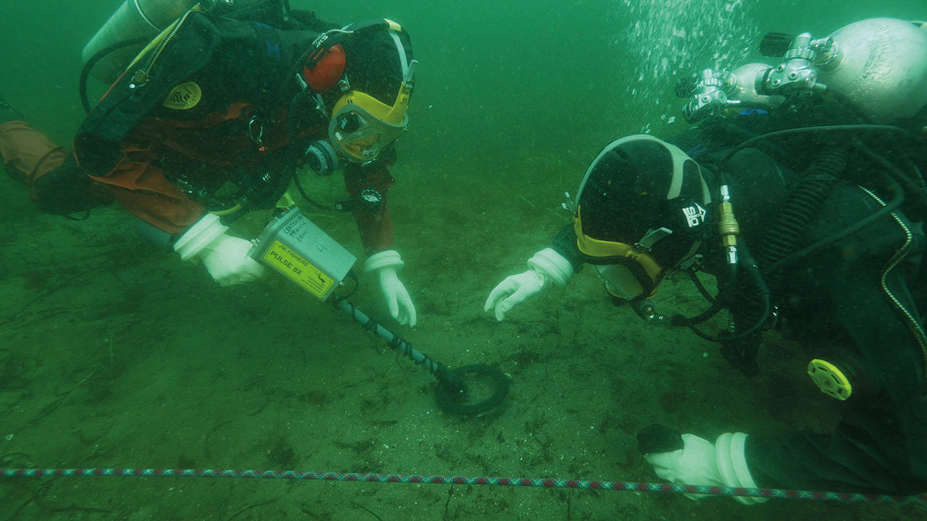 Police searching underwater with the Pulse 8X. Images supplied by Author / Contributor
