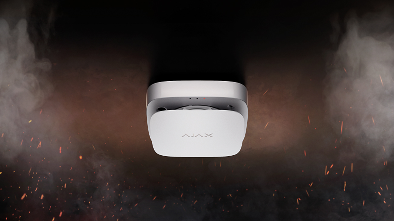 FireProtect 2 features a patented smoke chamber with a dual-spectrum optical sensor.